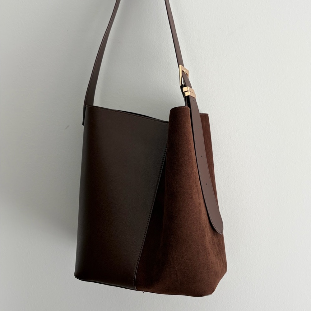 Elegant Brown Leather Tote Bucket Bag